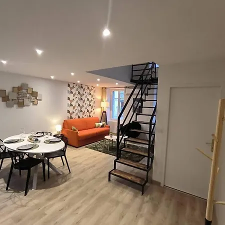 Lägenhet T2 -55m2- Elegant Et Chaleureux *